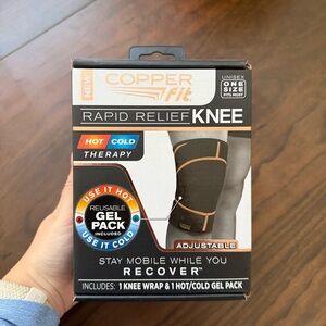 Copper Fit Black Knee Wrap with Gel Pack